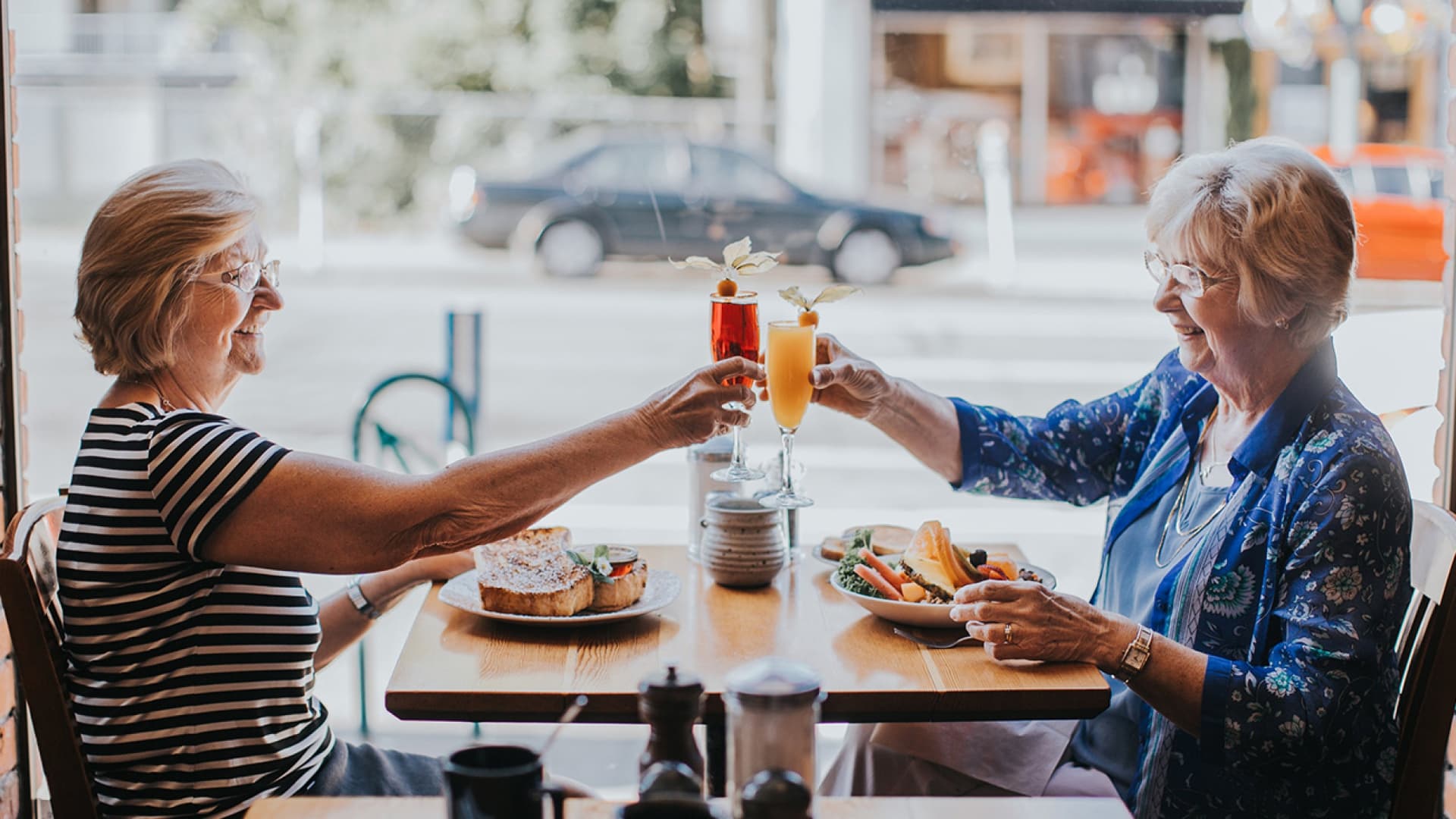 Breakfast showcase slide 1